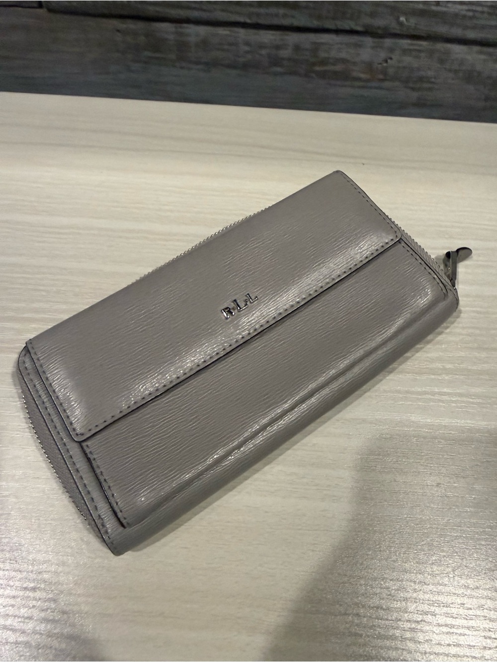 Lauren Ralph Lauren Gray Zip-Around Women's Wallet